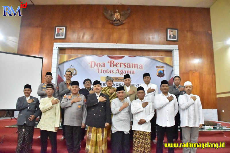 Tokoh agama dan forkopimda mengikuti doa bersama yang diadakan Polres Wonosobo, Kamis (15/6/2023) malam