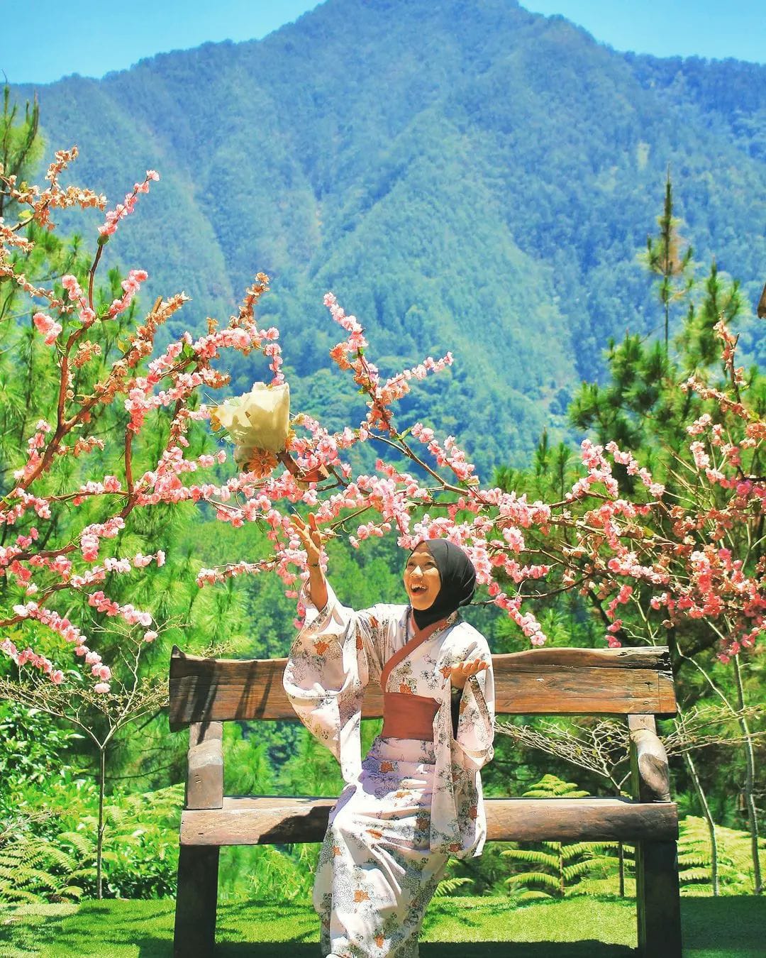 (INSTAGRAM TAMAN WISATA GENILANGIT)