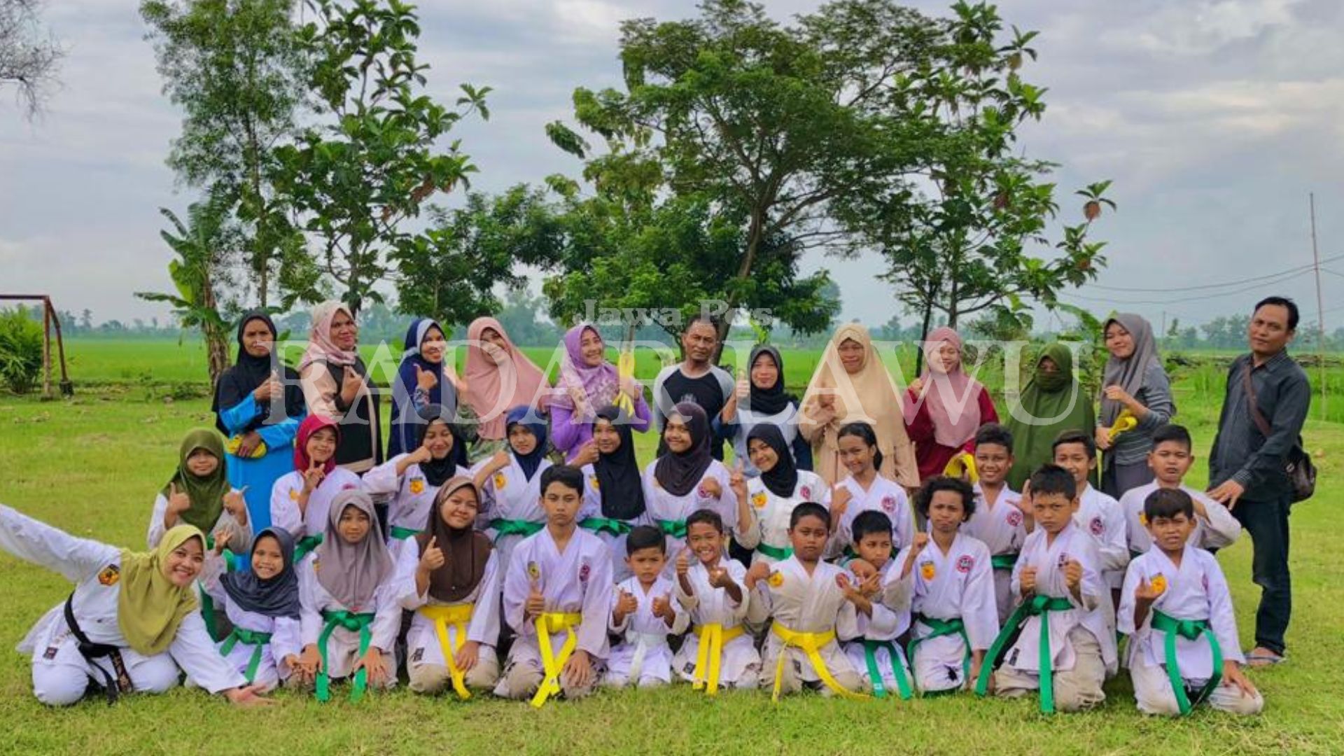 ANTI EMOSIAN: Anggota Dojo Dakara mendapatkan dukungan dari orangtua. (DOJO DAKARA/RADAR MADIUN)