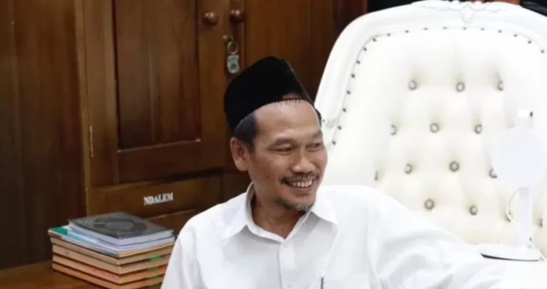 ILUSTRASI : KH Ahmad Bahauddin Nursalim atau biasa disapa akrab Gus Baha (RADAR MADIUN)