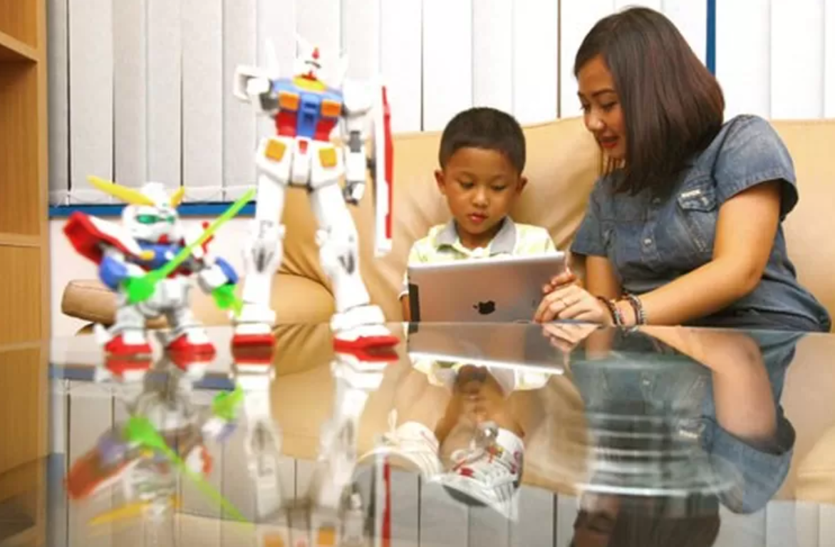 Ilustrasi quality time orang tua dan anak (JAWAPOS.COM)