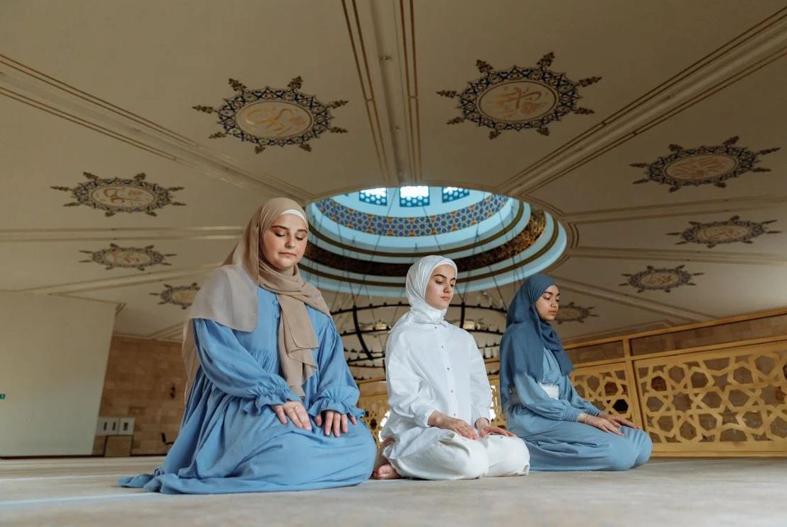 IBADAH SUNAH: Salat Dhuha memiliki keutamaan dan keistimewaan dalam setiap gerakan dan bacaan doanya diyakini sebagai pembuka pintu rezeki. (THIRDMAN VIA PEXELS)