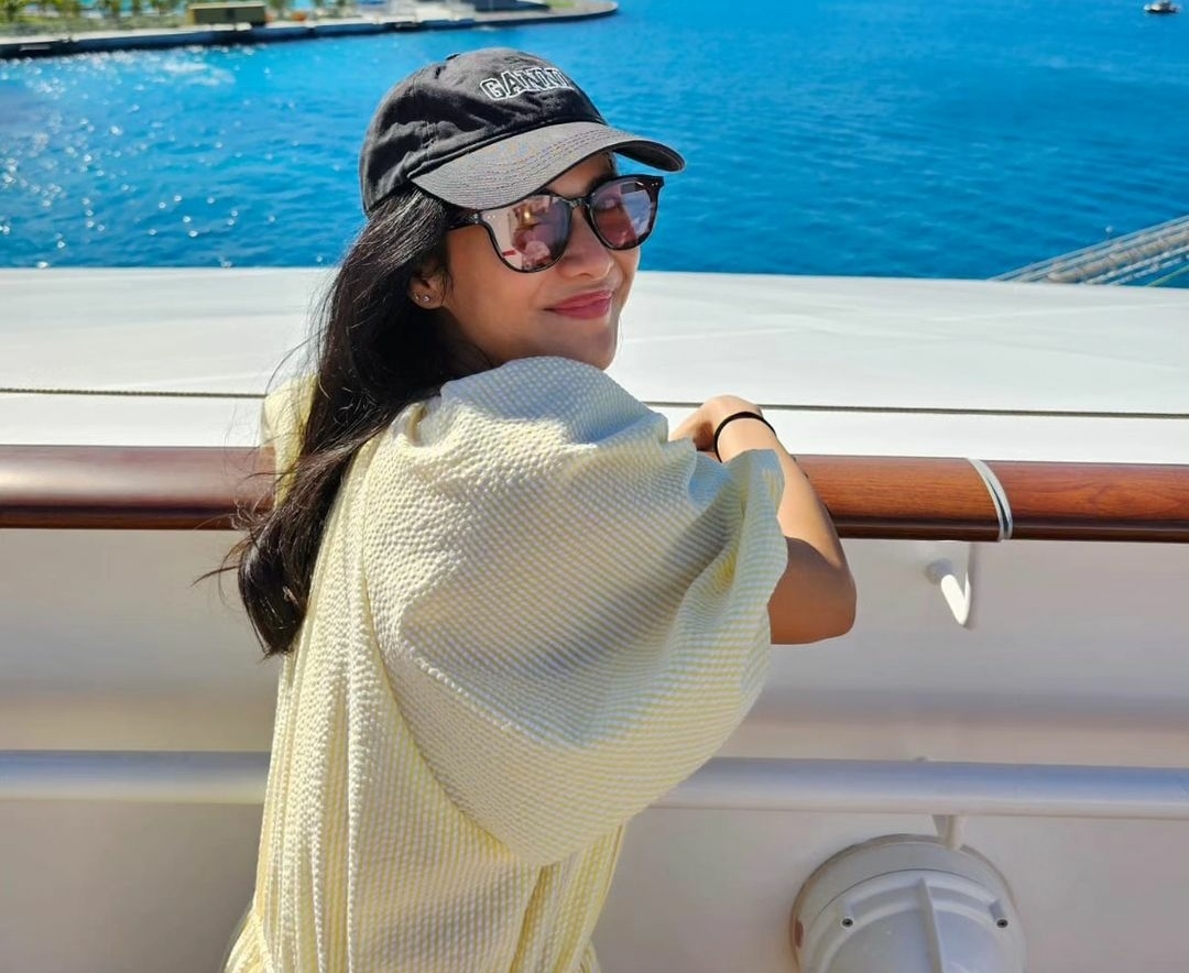 KECANTIKAN ALAMI: Dian Sastro pernah menjalin kasih dengan tiga orang sebelum menikah dengan Maulana Indraguna Sutowo. (IG: DIAN SASTRO)