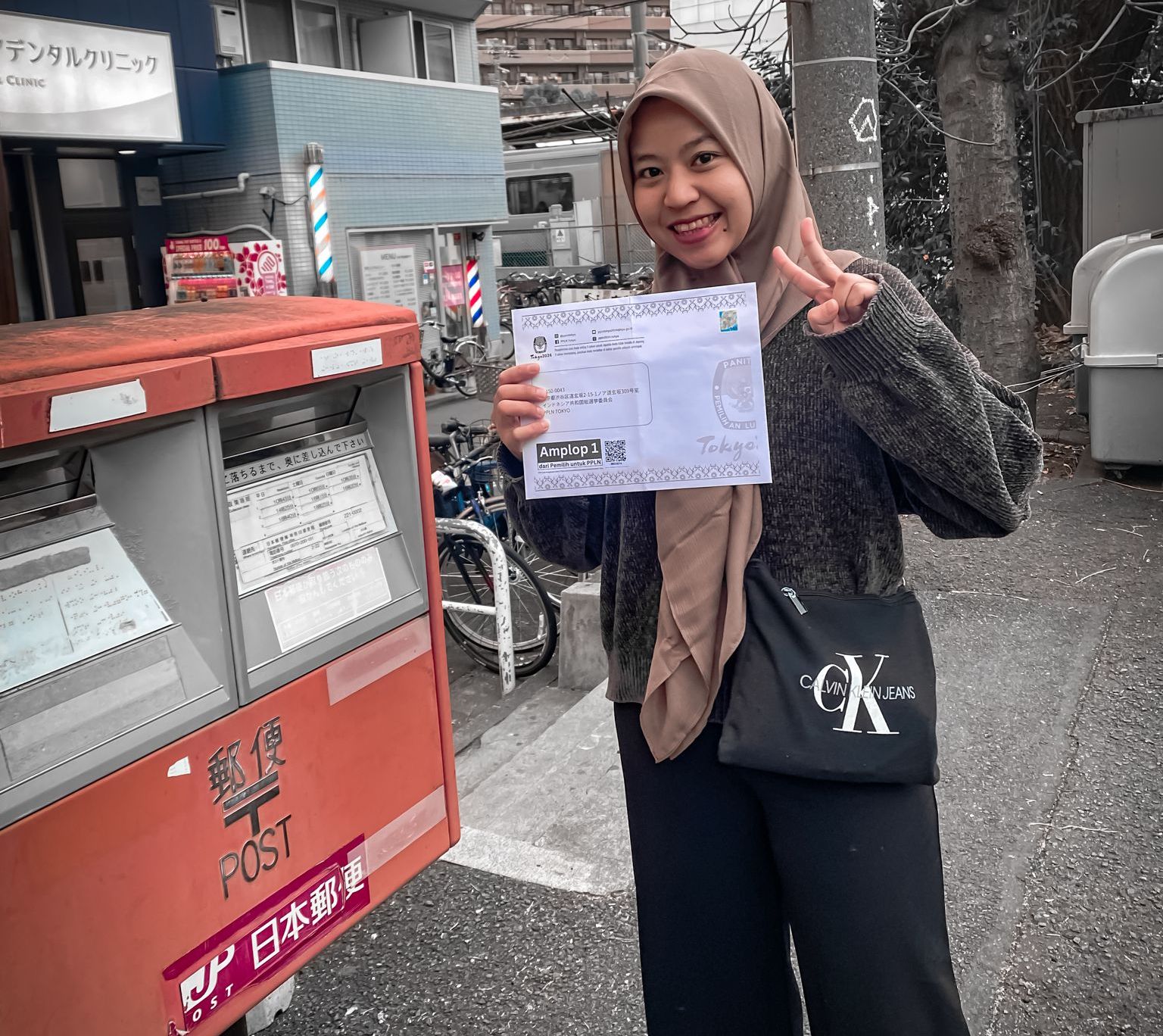 PEMILU 2024: Meliani Citra, warga Kabupaten Madiun di Yokohama, Kanagawa, Jepang mengirim surat suara via pos usai menyalurkan hak pilih Minggu (11/2). (IG: CITRA)