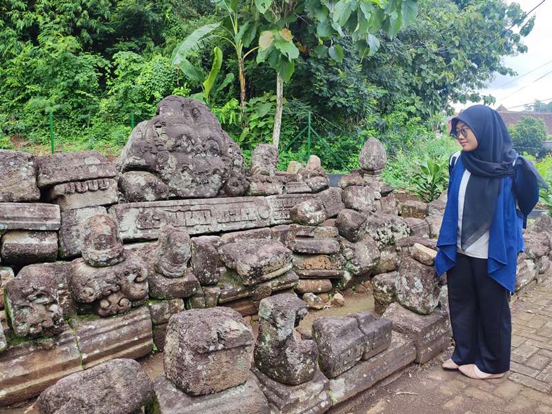 Candi Sadon, Peninggalan Majapahit yang terkenal dengan kisah Kalamakara dan kejadian mengejutkan pada Arca Lembu. (OKTA MAGANG PNM/RADAR LAWU)