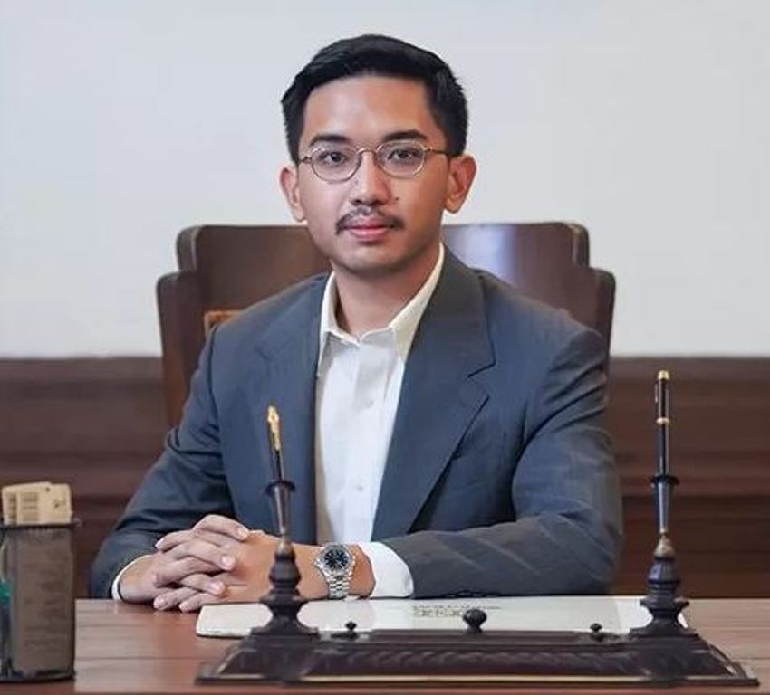 Gusti Bhre merupakan penguasa Kadipaten Mangkunegaran, meneruskan takhta ayahnya KGPPA Mangkunegoro IX yang wafat 21 Agustus 2021 lalu. (JAWA POS RADAR SOLO)