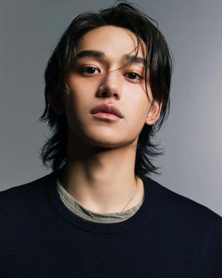 Lucas diprediksi para penggemarnya bakal bersiap menjalani debut solo karier. (Ig: @lucas_xx444)