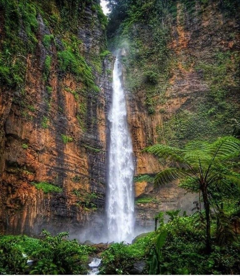 Air Terjun Kapas Biru. (PINTEREST)