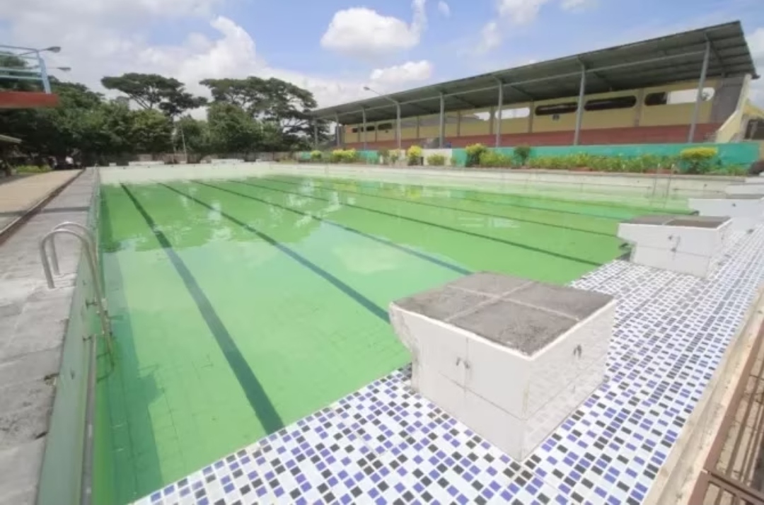 OLAHRAGA AIR: Kolam renang Tirto Menggolo mulai ramai dikunjungi masyarakat seputaran Ponorogo. (DOK. JAWA POS RADAR MADIUN)
