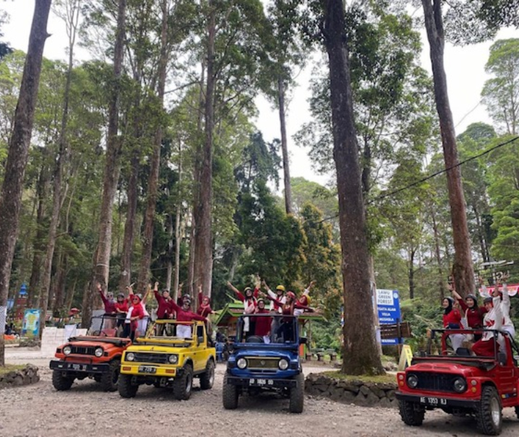 Petualangan Alam Seru di Lawu Green Forest dengan Jeep Adventure