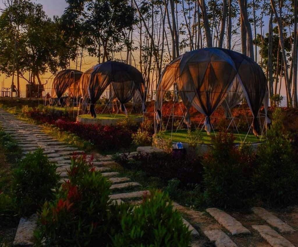 murah banget! ini dia harga tiket camping di puncak ratu pamekasan (infodesaku.com)