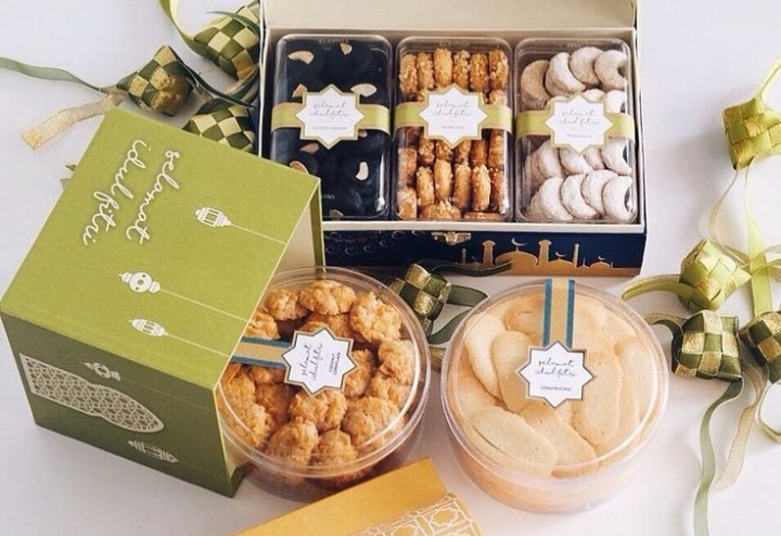 Ilustrasi parcel Lebaran (Pinterest)