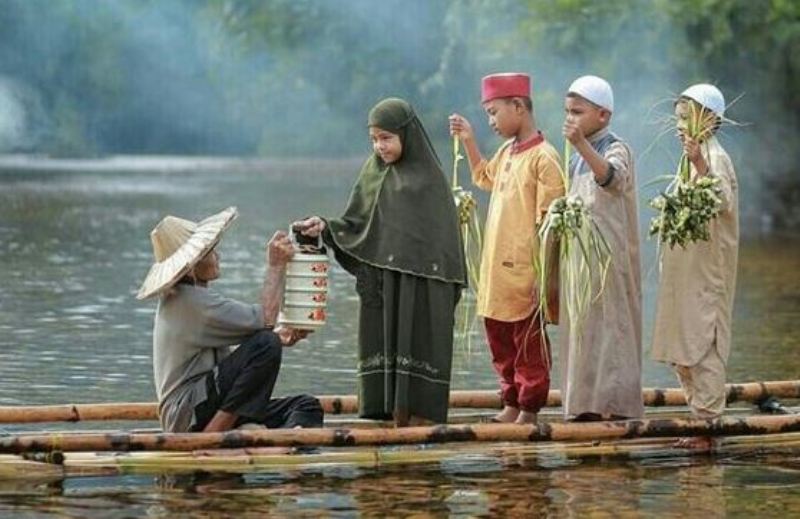 Sunah yang dianjurkan sebelum melaksanakan salat ied pada hari raya Idul Fitri. (PINTEREST)