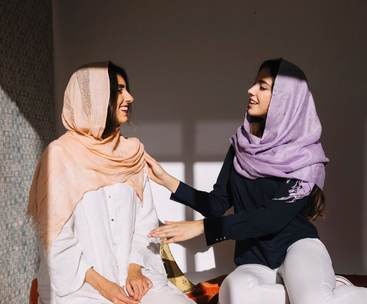 Ilusyrasi silahturahmi (freepik.com)