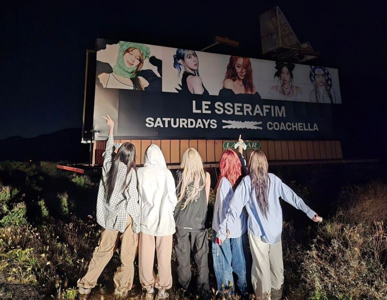 LE SSERAFIM K-Pop di bawah agensi HYBE. (Ig @39saku_chan)