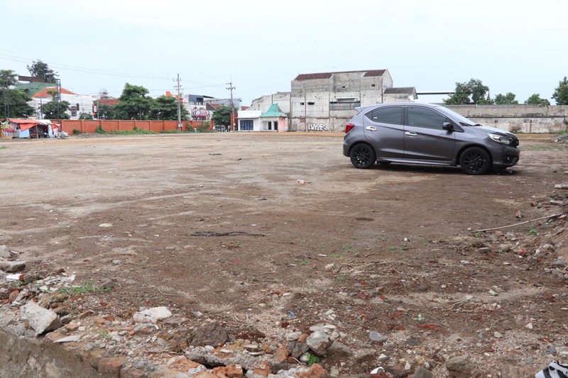 REPRESENTATIF:&nbsp;Disperdakum berencana memanfaatkan lahan eks Pasar Lanang sebagai tempat parkir. (SUGENG DWI N./JAWA POS RADAR PONOROGO)
