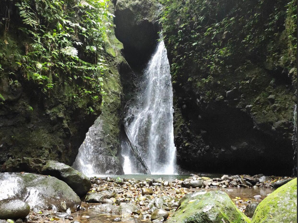Air Terjun Seweru Madiun.