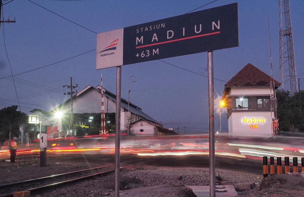 Stasiun Madiun (foto ig@areyoudye)