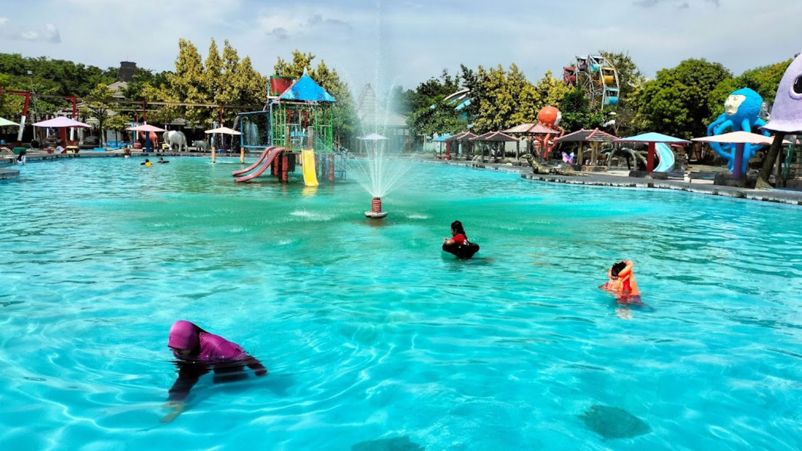 Waterpark Tirtonirmolo ( Foto Google Maps SUSANTO Callysta)