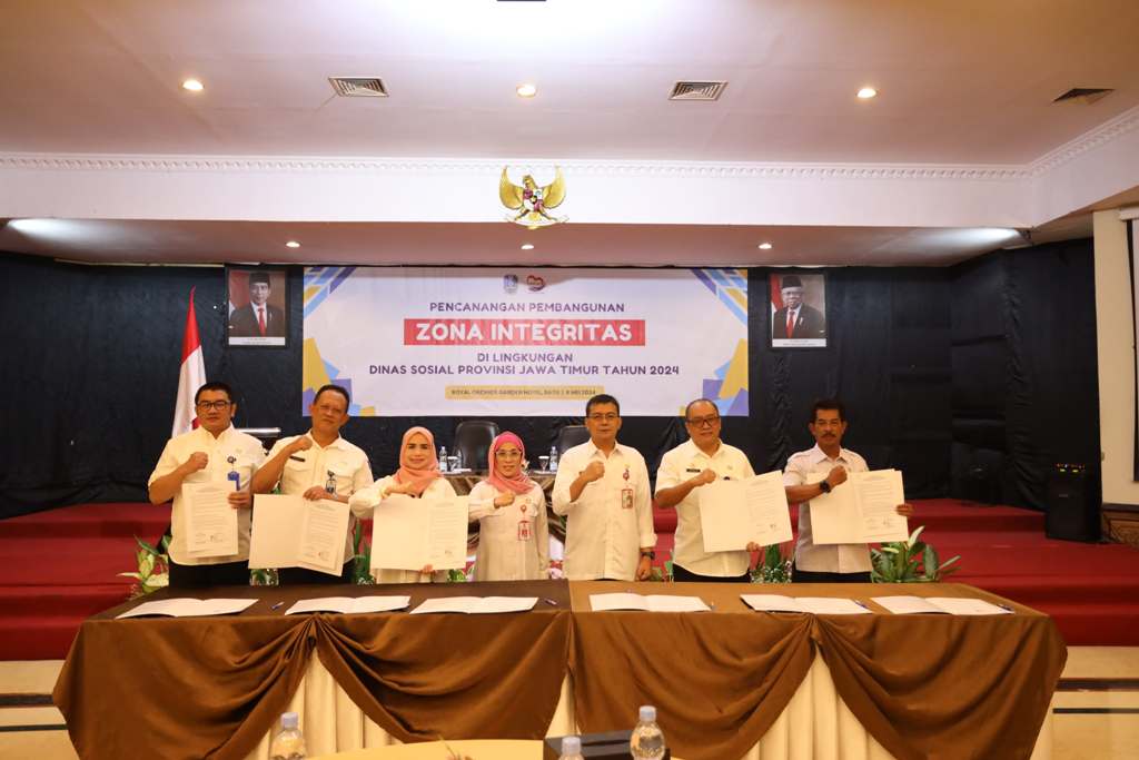 Dinsos Jatim menggelar pencanangan zona integritas menuju wilayah bebas korupsi (WBK), pegawai tandatangani pakta integritas Rabu (8/5/2024). (DINSOS JATIM)