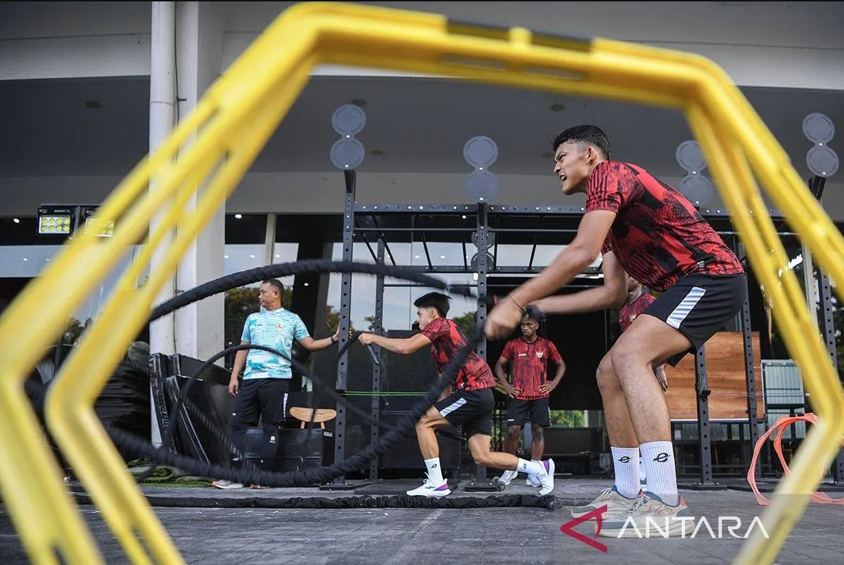 Menyambut Toulon Cup 2024: Timnas Indonesia U-20 Persiapkan Diri Dengan Latihan Fisik Pakai Fasilitas Yang Disediakan Klub Como 1907 di Italia. (ANTARA)