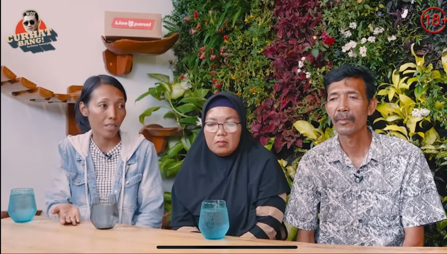 Keluarga almarhum Vina (youtube Denny Sumargo)