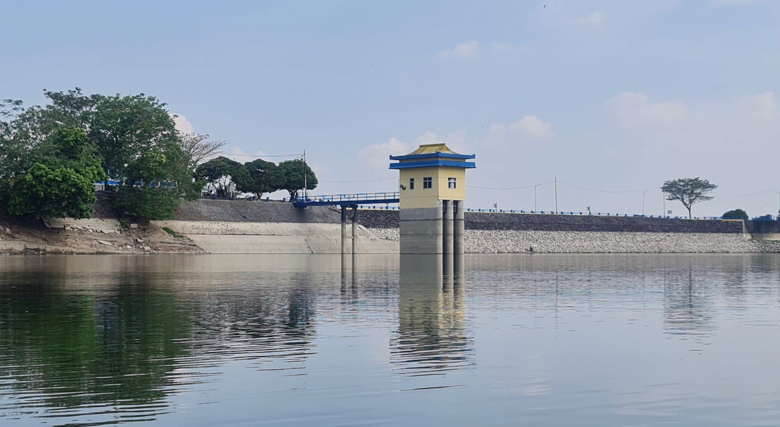 HTM dan Jam Operasioanal Waduk Sangiran (foto google maps: Rachmat Fitrianto)