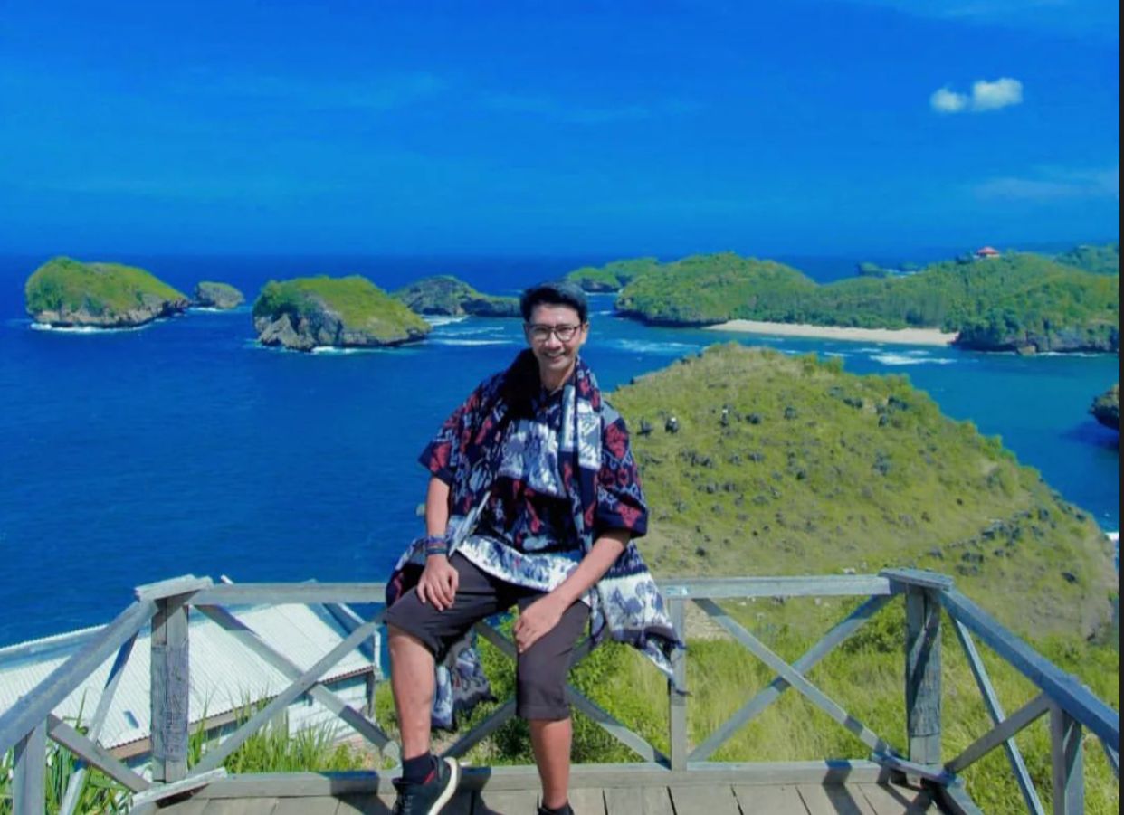 Pantai Kasap menawarkan pemandangan bak layaknya seperti di Raja Ampat (ig @dwiki99)
