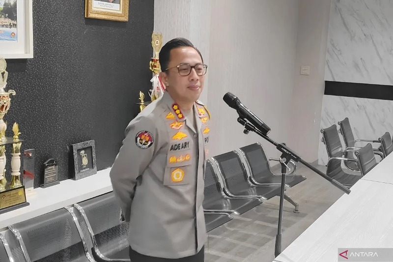 Polda Metro Jaya memeriksa psikologi mama muda berinisial R, terduga pelaku&nbsp;kasus video viral ibu kandung dan anak. (ANTARA)