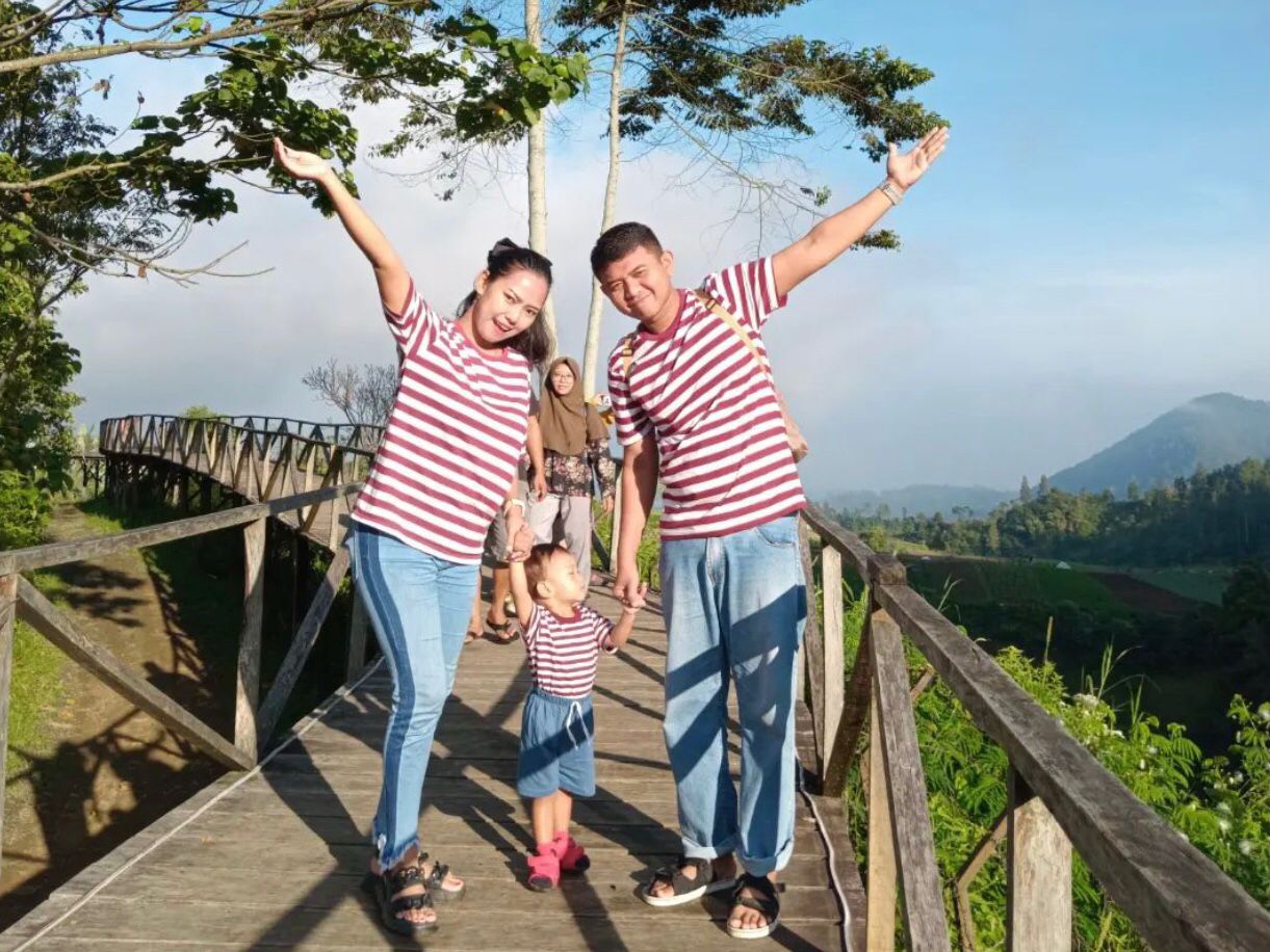 Tawangmangu Wonder Park sangat cocok dijadikan tempat liburan bagi keluarga (ig @fransisca_vs)