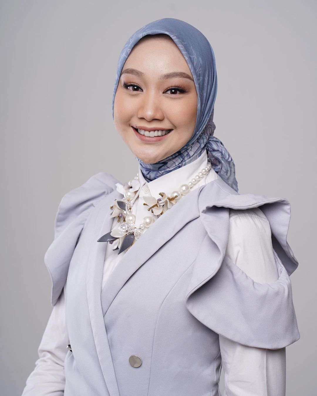 Vina Muliana unggah video bijak yang wajarkan kandidat bertanya saat interview untuk jawab sikap Angel Wijaya (Instagram @vinamuliana)