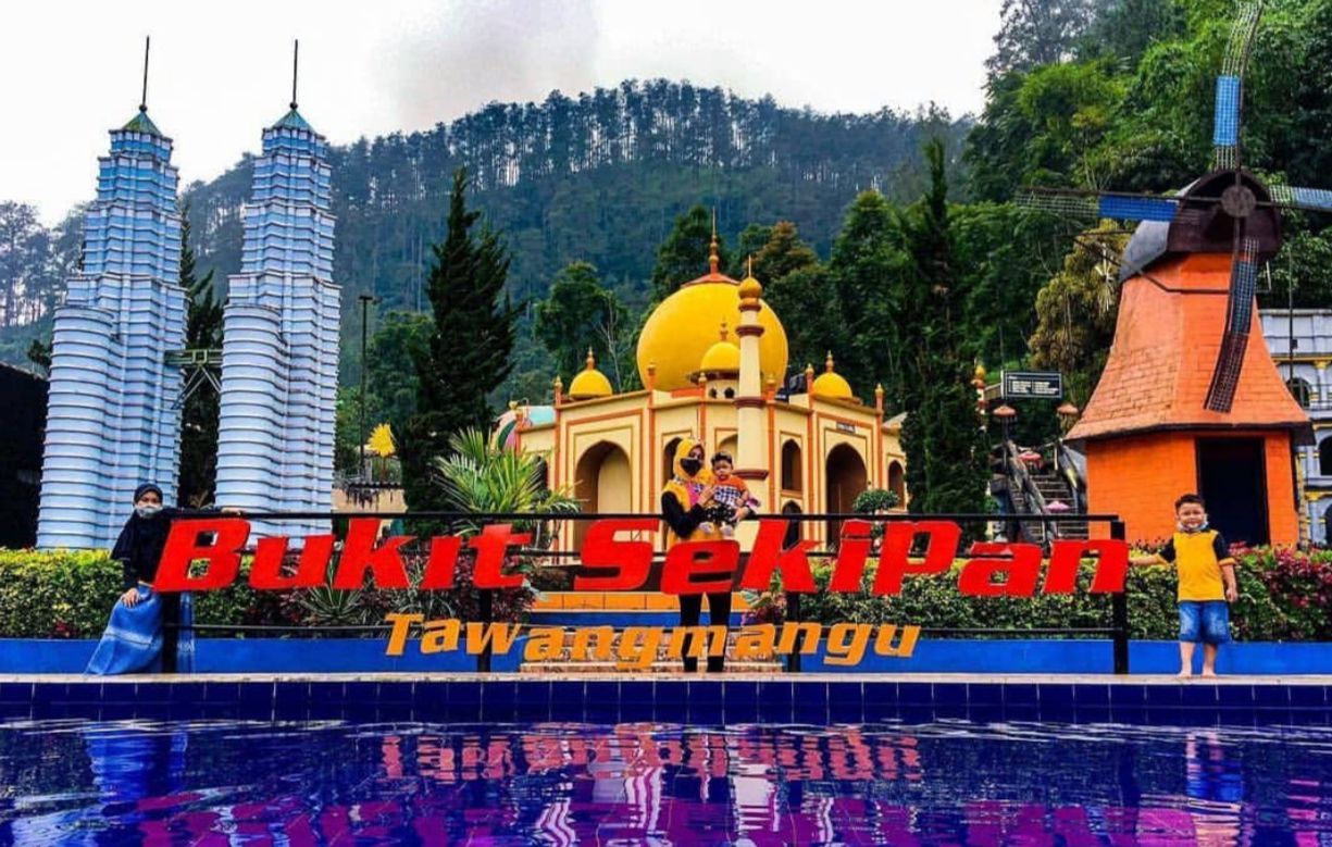 Bukit Sekipan, Destinasi Wisata Hits dan Unik Tawangmangu yang Menarik Dikunjungi (ig @bukitsekipan)