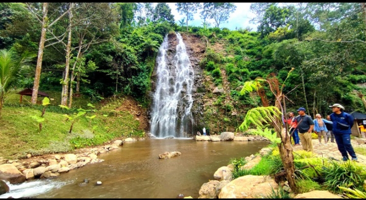 Keindahan Ngargoyoso Waterfall, destinasi wisata baru Karanganyar