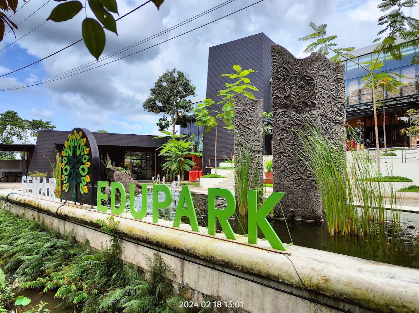 Semar Edupark :  Salah satu wisata Karanganyar dengan banyak daya tarik yang memanjakan pengunjung (maps : Budi Santoso)