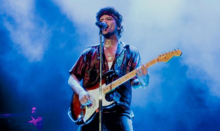 Bruno Mars (Pinterest)