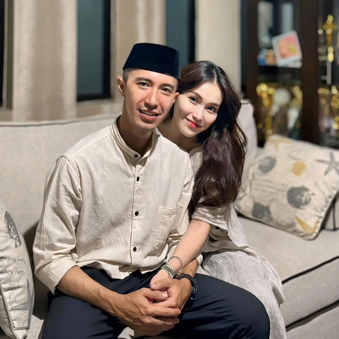 Ayu Ting Ting Umumkan Putus Dari Tunangan (Instagram @ayutingting92)