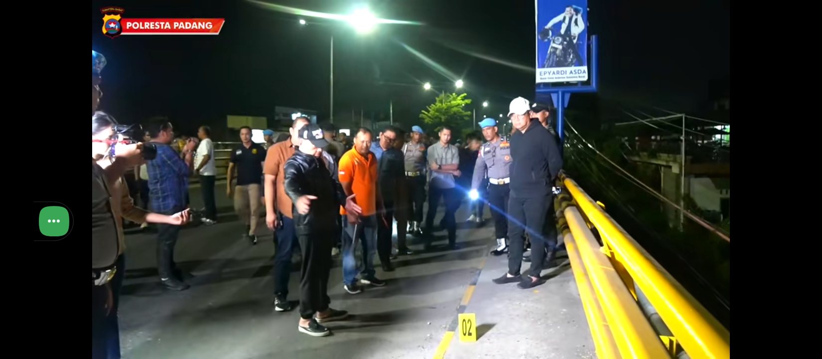 Seorang Remaja 13 Tahun yang berinisial AM dicurigai  meninggal akibat Penganiayaan yang dilakukan oleh oknum polisi (Tik tok : @polrespadang)