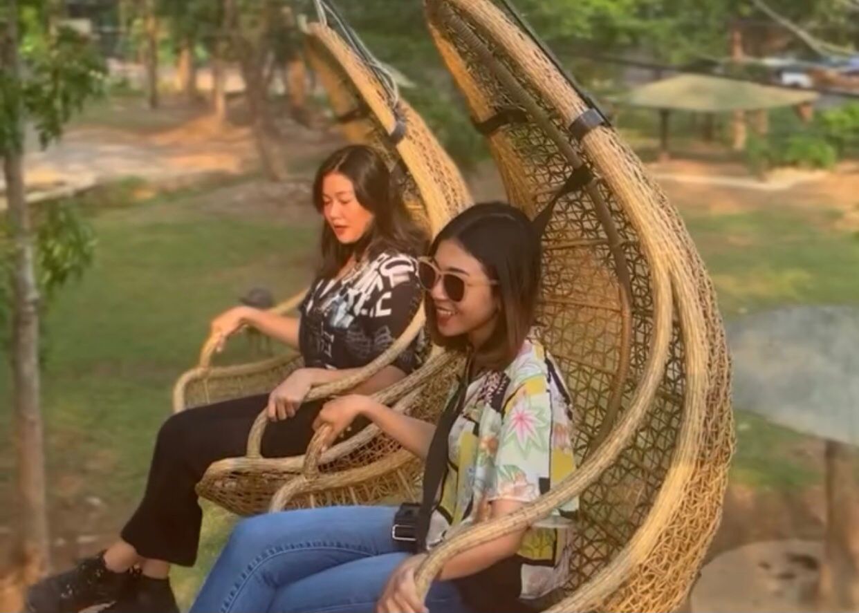 Pertama di Indonesia, Sensasi Melayang di atas satwa Solo Safari (@solosafari.id)
