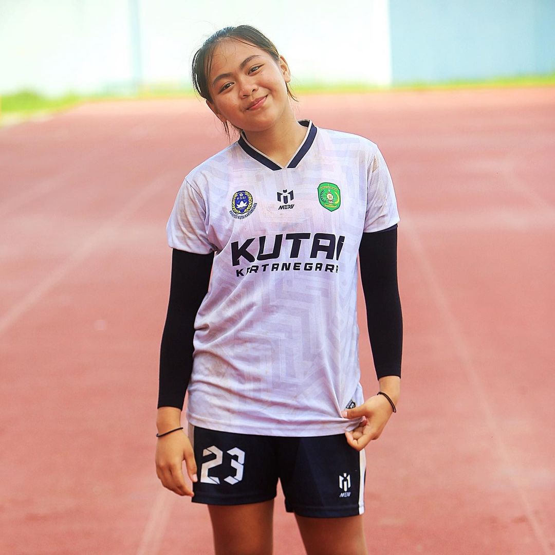 Edelweizz Auradiva Seorang Pemain Sepak Bola Timnas Indonesia Tidak Diterima SMKN 1 Balikpapan (Instagram @divaachmd23)
