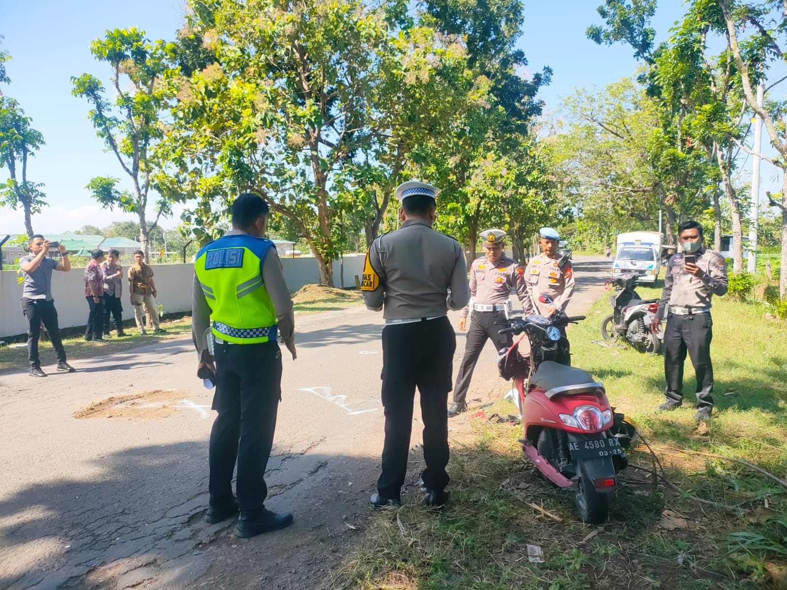 Kecelakaan Adu Banteng Mantan Legislatif vs Polisi, Mantan Anggota DPRD Magetan Tewas di Lokasi&nbsp;pukul 09.00 Jumat (5/7/2024). (AJI PUTRA/JAWA POS RADAR MAGETAN)&nbsp;