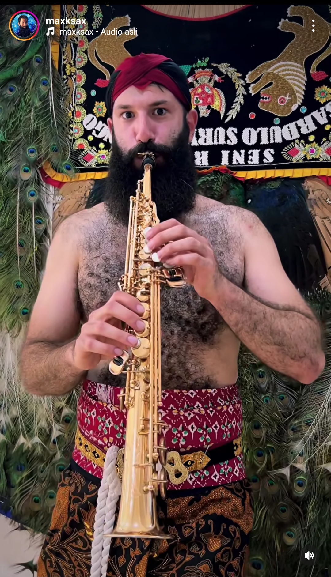 Screnshoot Reels Instagram @maxksax