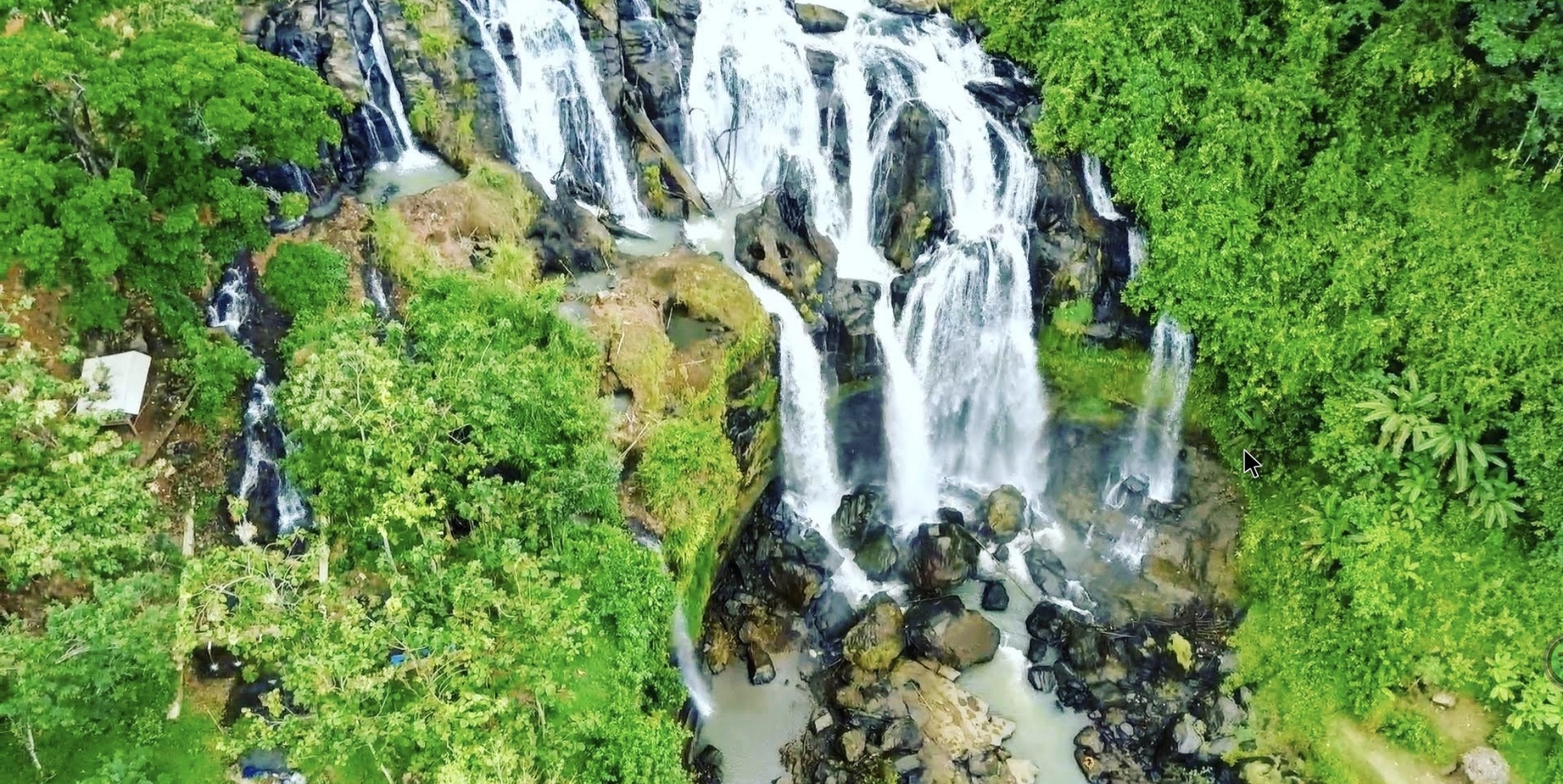 Pesona Keindahan Curup Gangsa Way Kanan, Lampung.