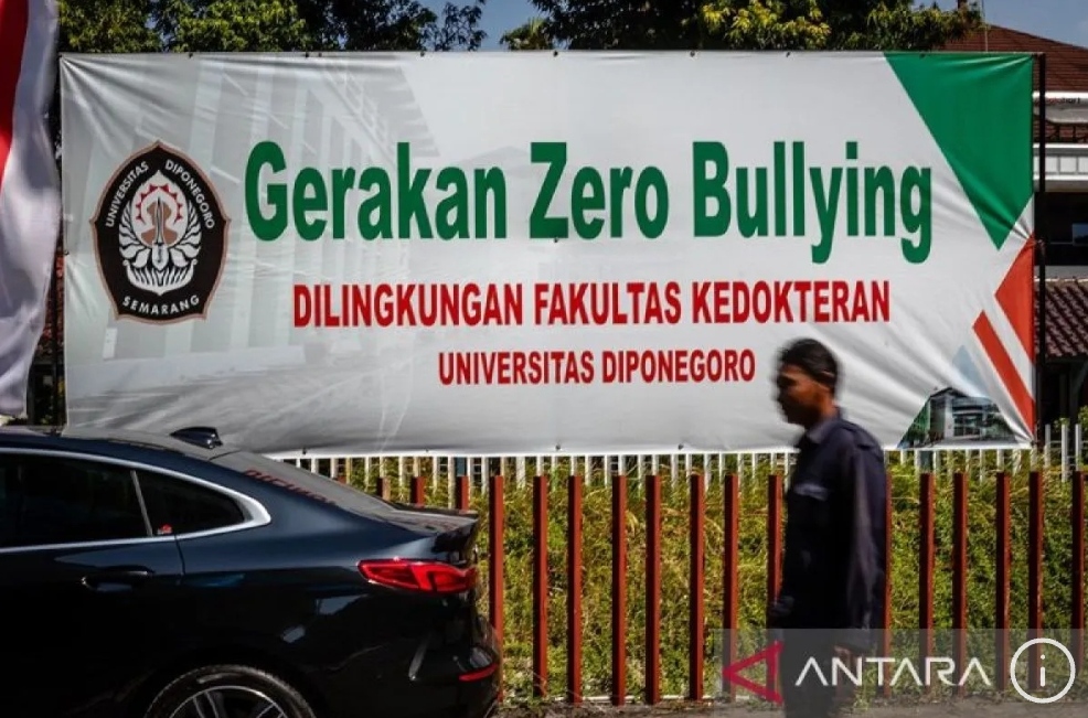Buntut kematian dr. Aulia Risma Lestari bunuh diri diduga depresi akibat bullying di lingkungan PPDS Undip Semarang. (ANTARA)