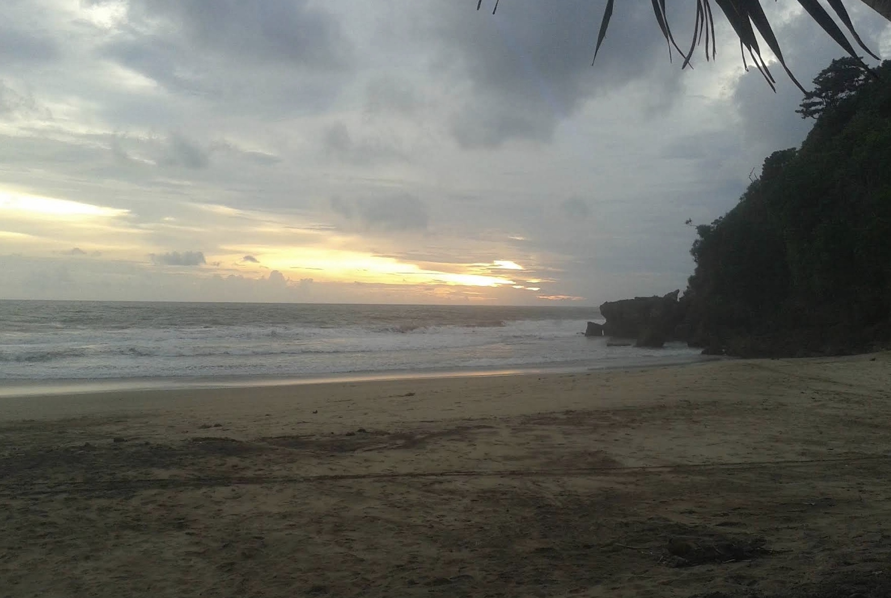 Tips berkunjung di Pantai Taman Ayu