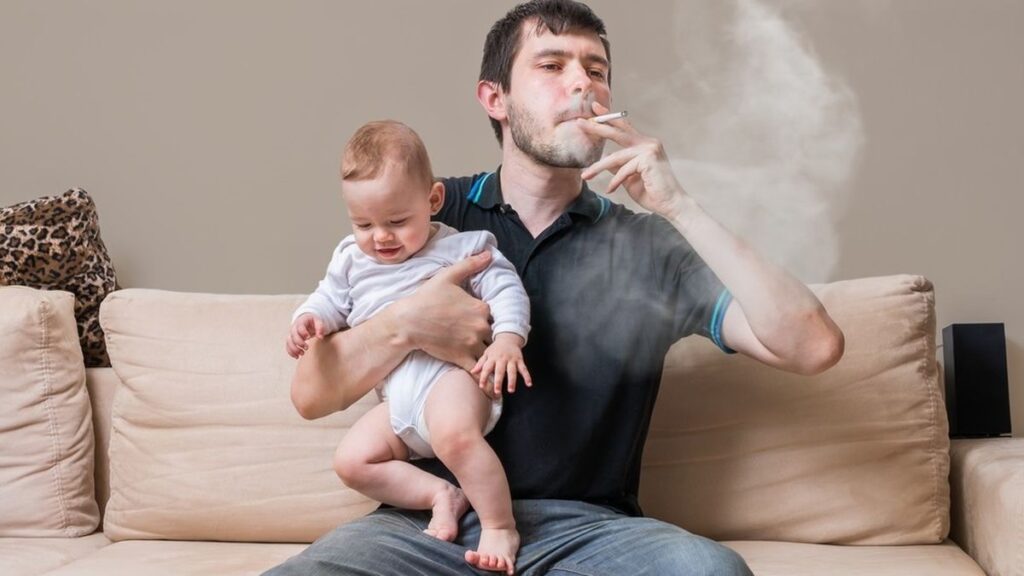 ilustrasi bahaya rokok bagi bayi (pinterest)