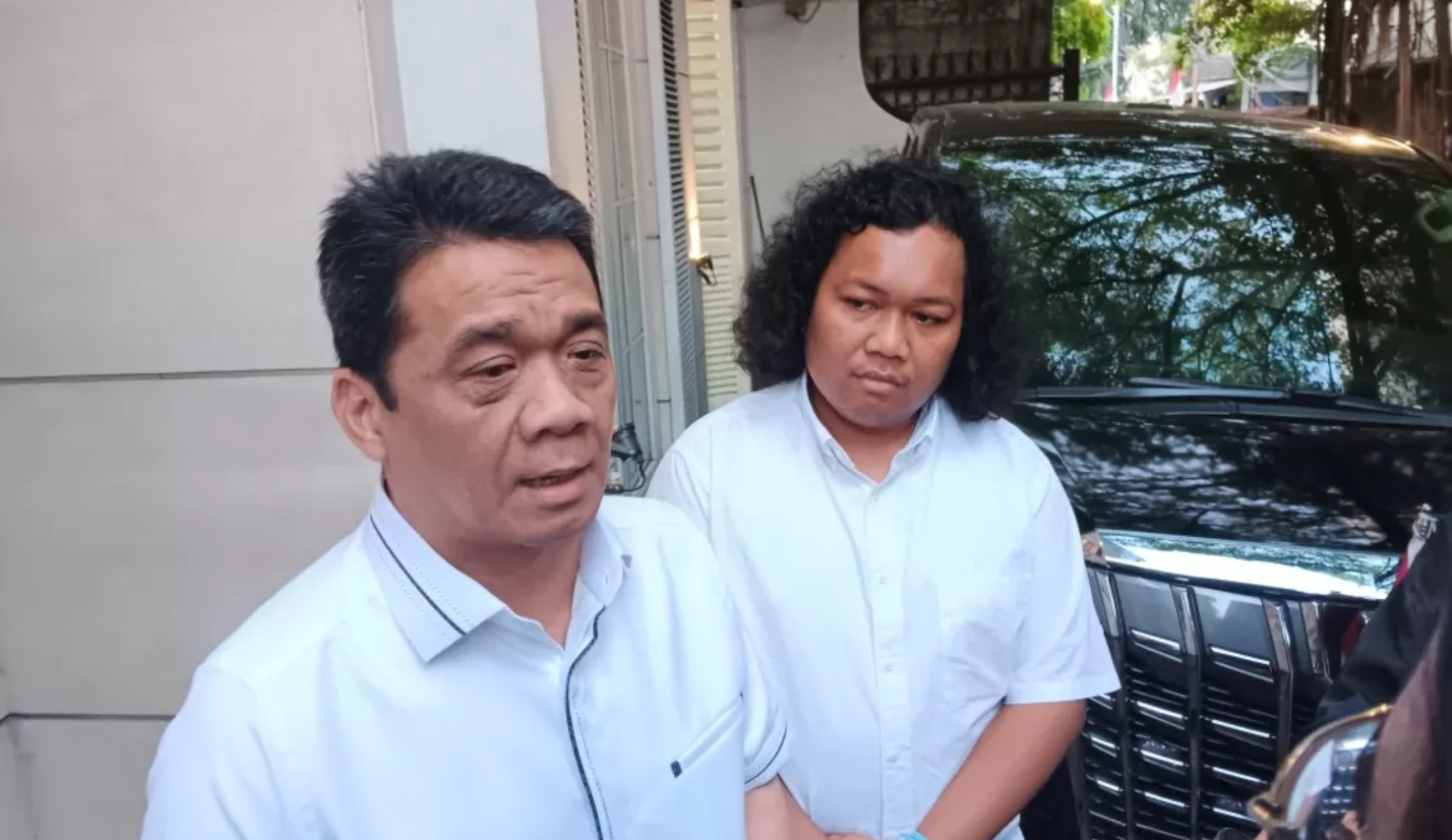Terungkap alasan Marshel Widianto dan Ahmad Riza mundur dari pencalonan walikota dan wakil walikota Tangerang Selatan. (Jawapos)