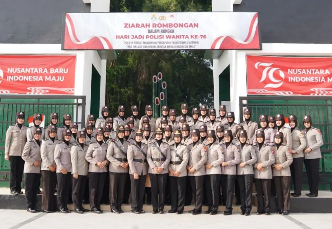 Polisi Wanita di Era Modern: Menghadapi Stereotip dan Meraih Prestasi
