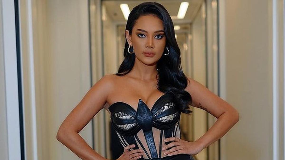 foto Erika Carlina salah satu aktris dan juga model Indonesia (instagram@eri.carl)