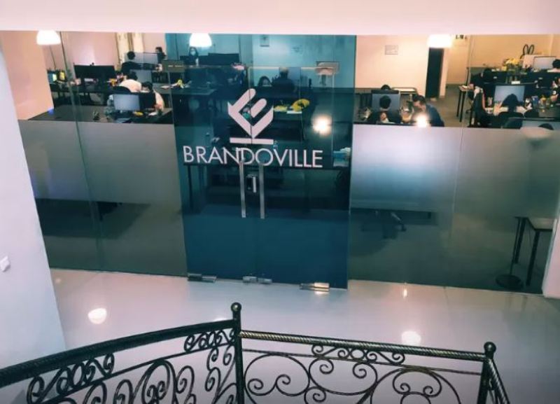 Kasus Dugaan Kekerasan di Brandoville Studios oleh Cherry Lai Viral, Christa Jadi Korban. (STUDIOS.BRANDOVILLE)