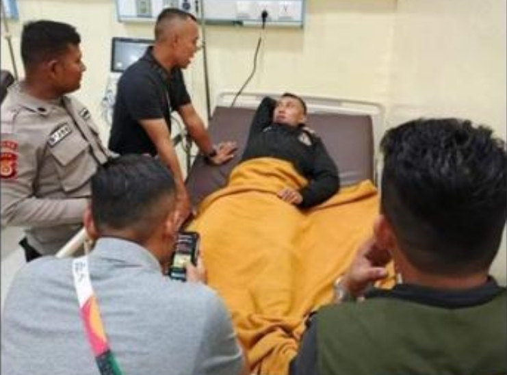 Kondisi wasit dipukul pemain Sulteng dalam laga PON XXI 2024 Kontra Aceh. (ISTIMEWA)